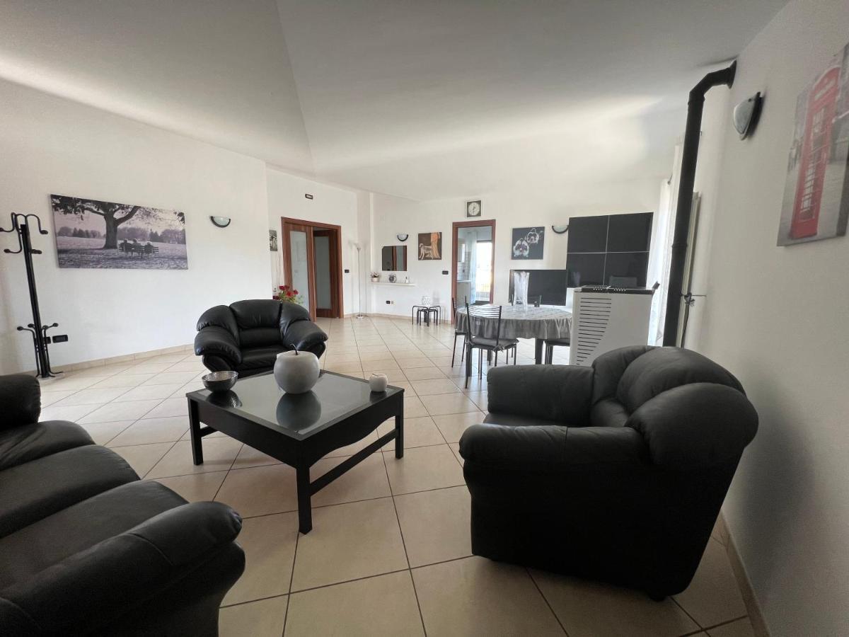 Апартаменти Casa Meraviglia Монтезільвано Екстер'єр фото